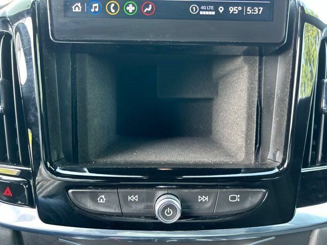 Used 2023 Chevrolet Traverse LT FWD image 30