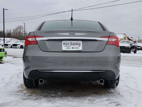 Used 2013 Chrysler 200 Limited image 27