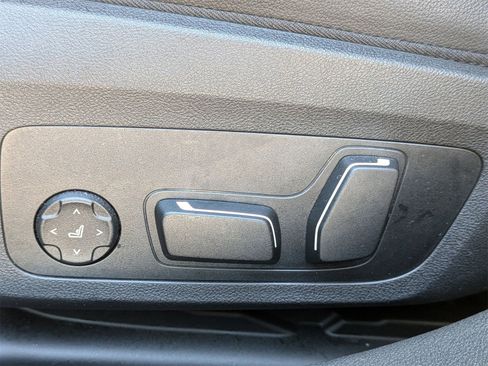 Used 2025 BMW 430i xDrive w/ Premium Package image 16