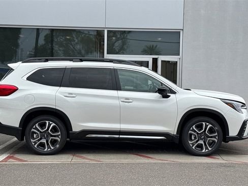 New 2026 Subaru Ascent Limited image 3