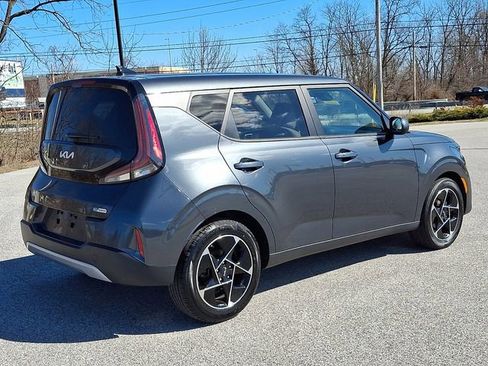 Used 2024 Kia Soul EX FWD image 10