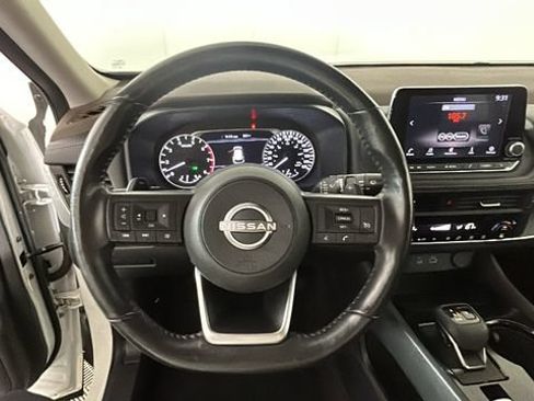 Used 2023 Nissan Rogue S AWD/4WD image 14
