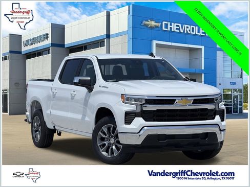 New 2026 Chevrolet Silverado 1500 LT w/ Convenience Package II RWD image 1