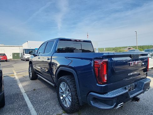 Used 2021 GMC Sierra 1500 Denali w/ Denali Ultimate Package AWD/4WD image 2