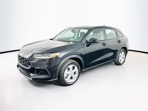 Used 2025 Honda HR-V LX image 3