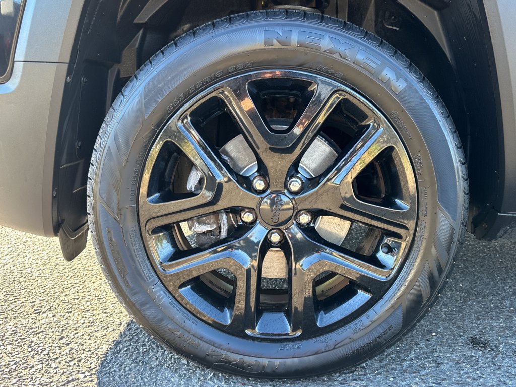 Used 2017 Jeep Renegade Altitude AWD/4WD image 9
