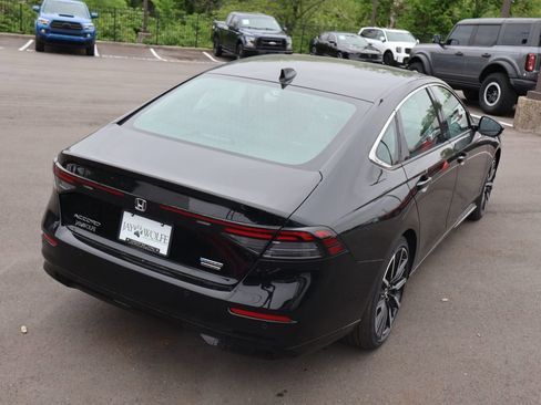 New 2026 Honda Accord Touring image 4