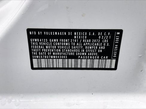 Used 2021 Volkswagen Jetta SE w/ SE Cold Weather Package image 5