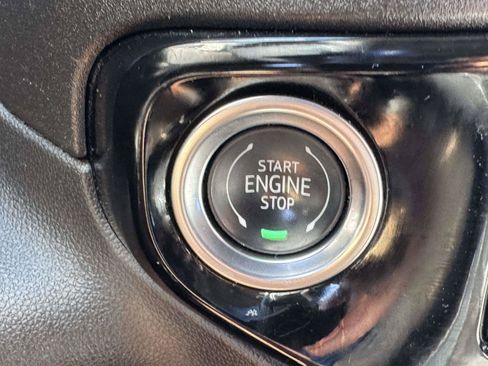 Used 2025 Chevrolet Silverado 2500 LT w/ Trail Boss Package AWD/4WD image 39