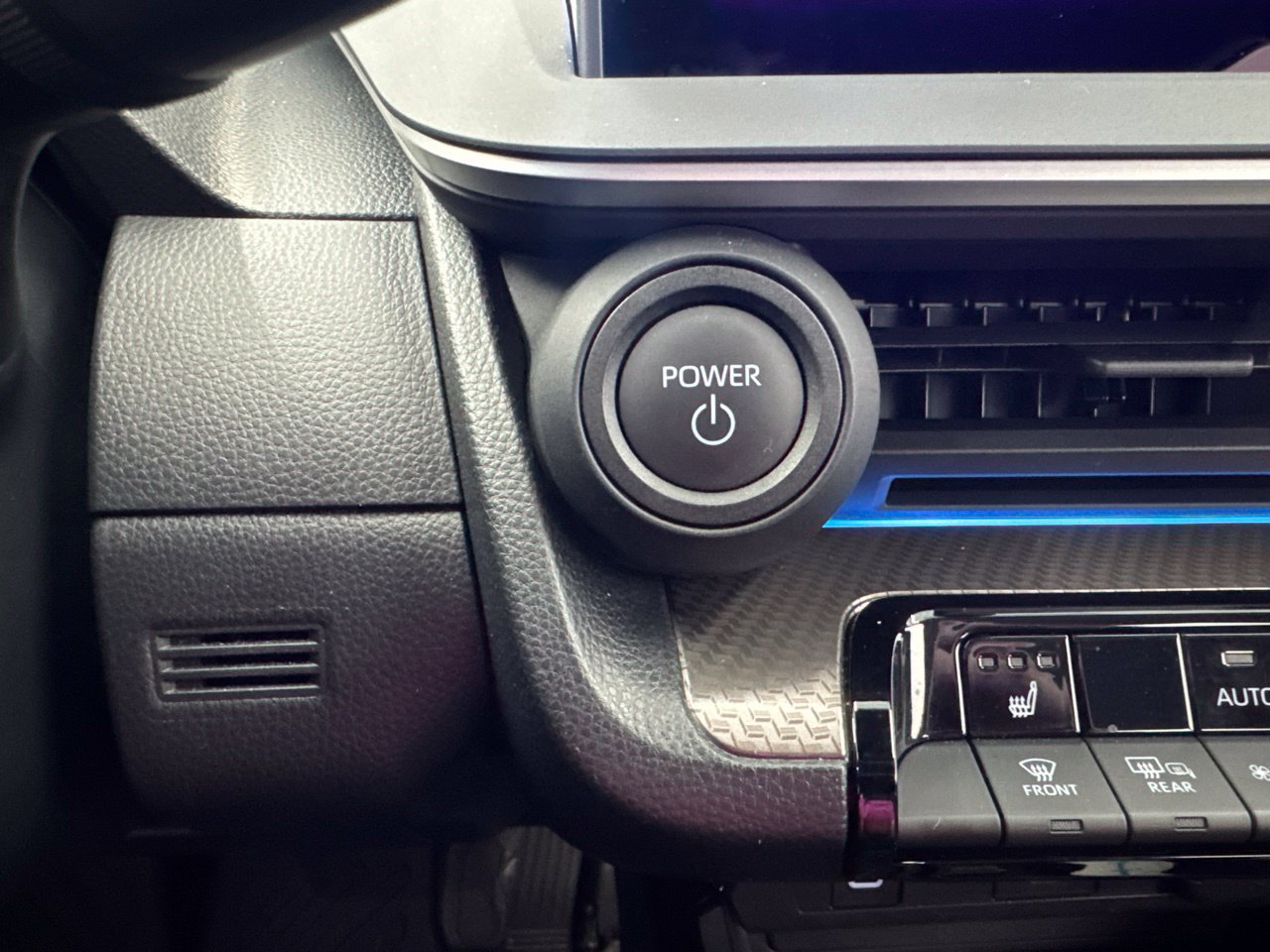 Certified 2026 Toyota Prius XLE AWD/4WD image 22