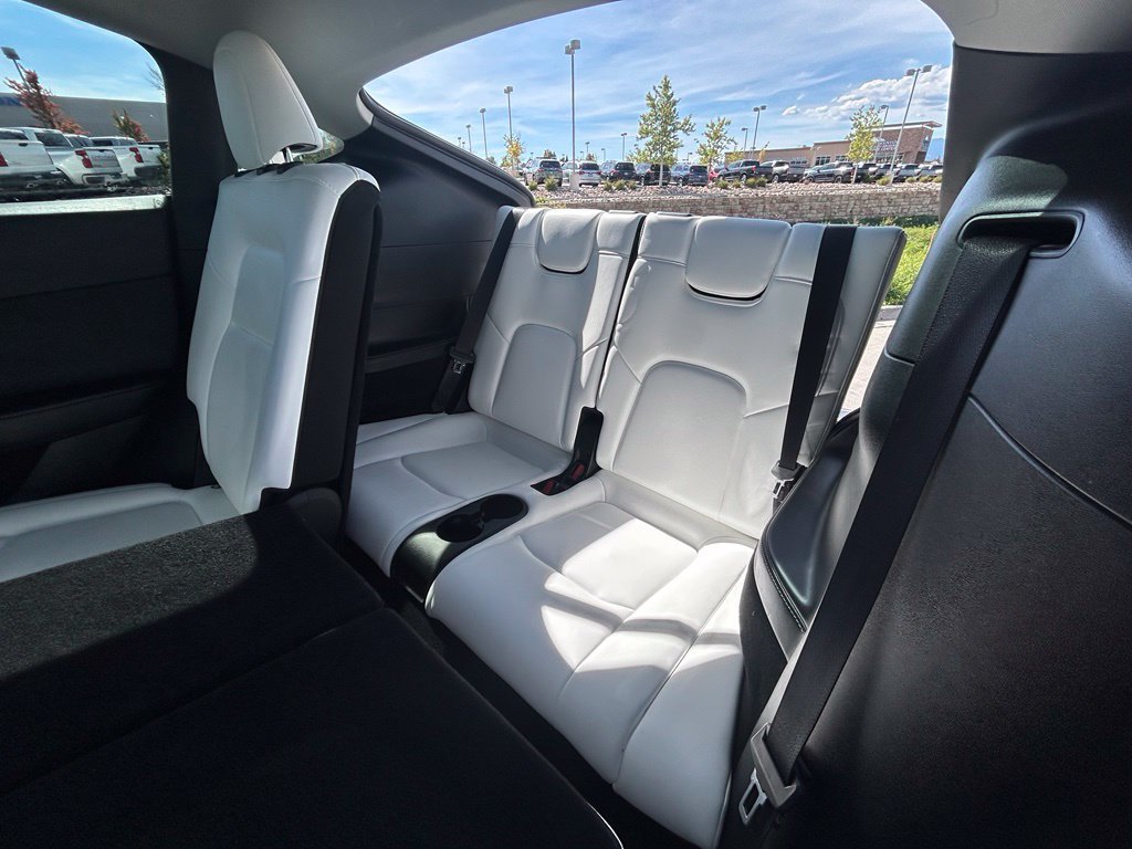 Used 2024 Tesla Model Y Long Range AWD/4WD image 22