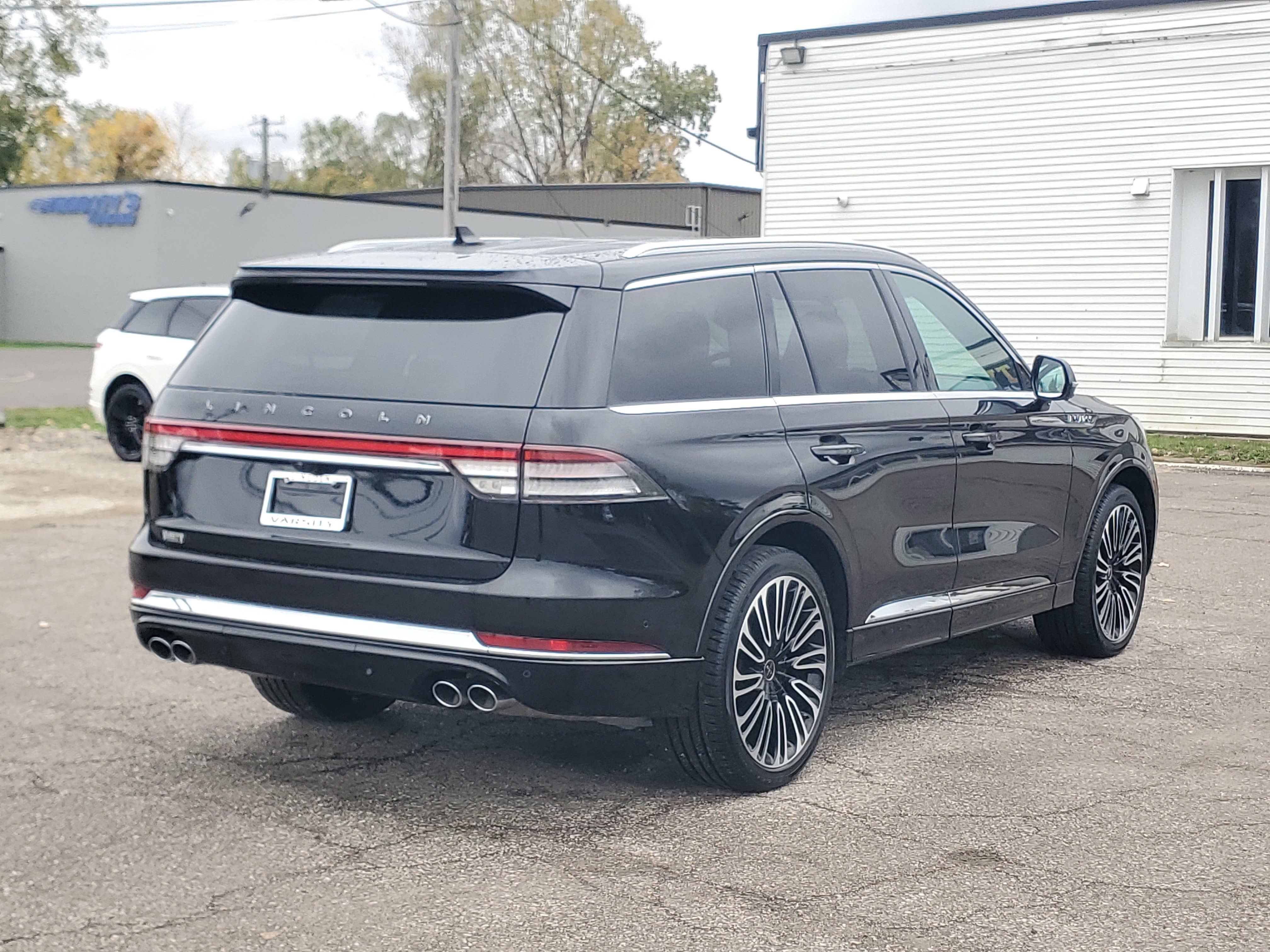 Certified 2023 Lincoln Aviator Black Label w/ Dynamic Handling Package AWD/4WD image 6