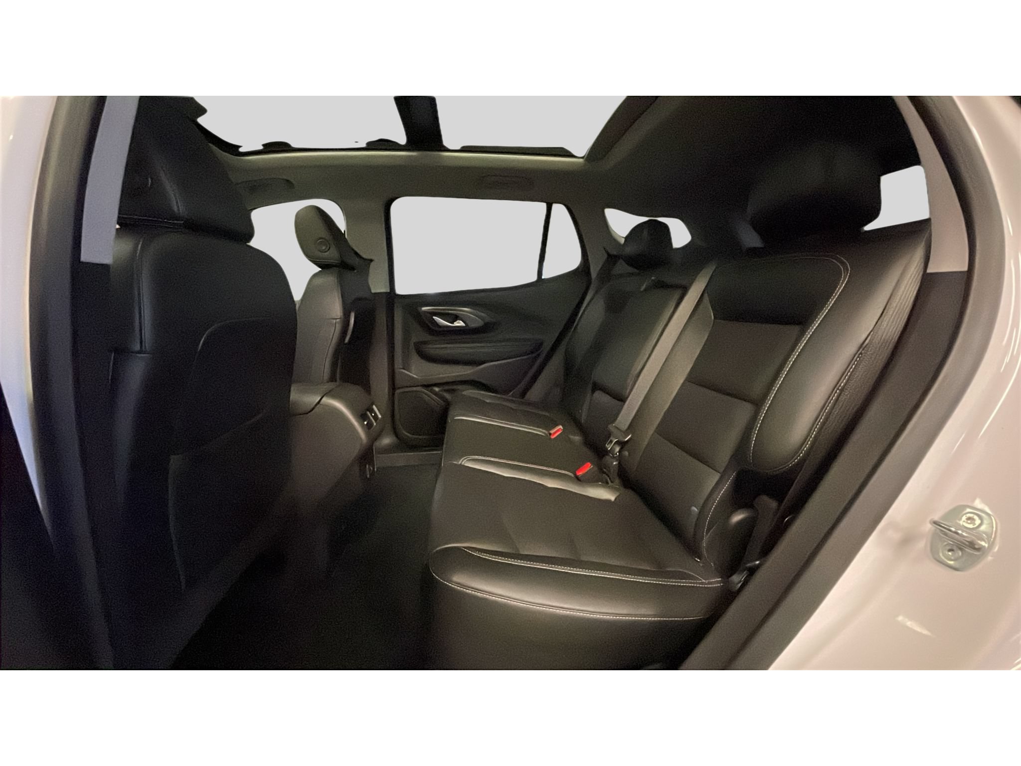 Used 2022 GMC Terrain SLT w/ Infotainment Package II AWD/4WD image 15