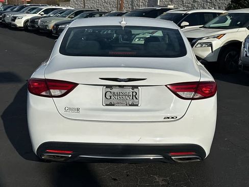 Used 2016 Chrysler 200 Limited w/ Anniversary Edition image 4