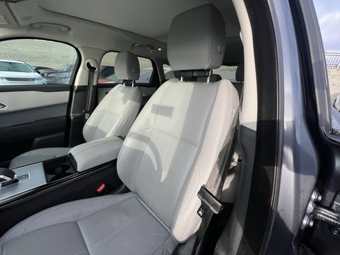 Certified 2025 Land Rover Range Rover Velar S image 17