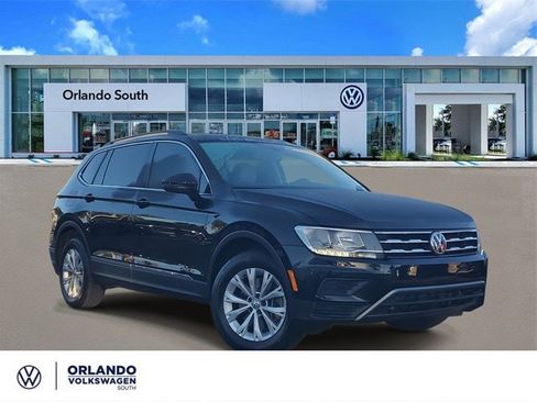 Used 2018 Volkswagen Tiguan SE image 1