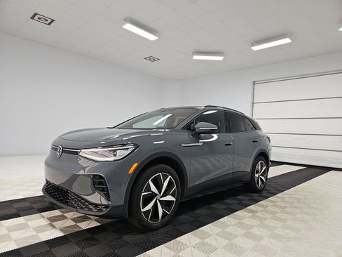 Used 2023 Volkswagen ID.4 Pro S image 3