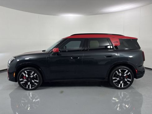 Used 2025 MINI Cooper Countryman John Cooper Works image 29