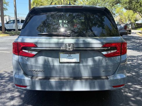 Used 2024 Honda Odyssey Elite image 4