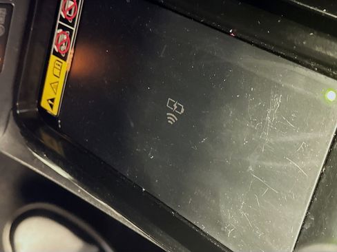 Used 2025 Toyota Camry SE image 26