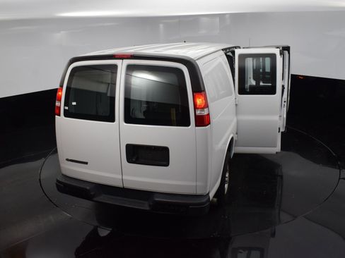 Used 2022 Chevrolet Express 2500 w/ Driver Convenience Package image 38