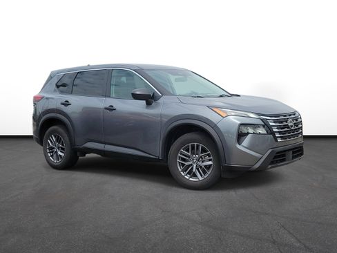 Used 2024 Nissan Rogue S AWD/4WD image 1