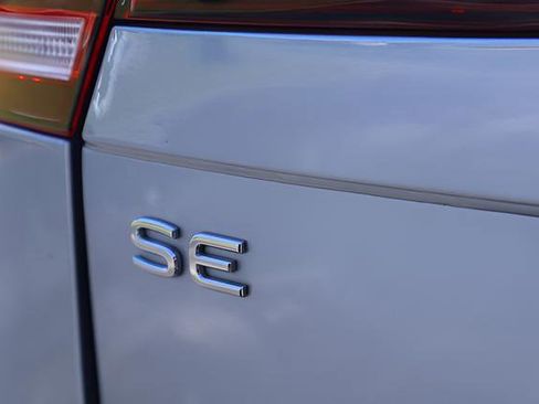Certified 2023 Volkswagen Tiguan SE FWD image 8