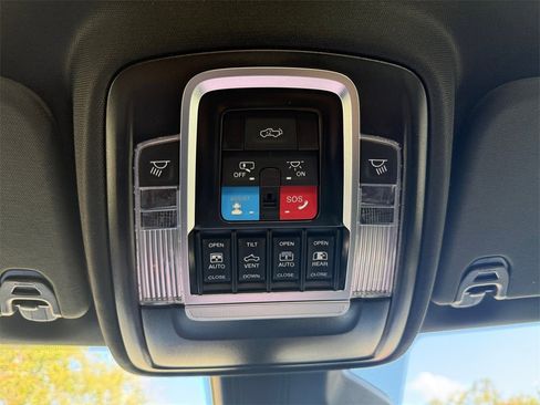 New 2025 RAM 1500 Limited image 26