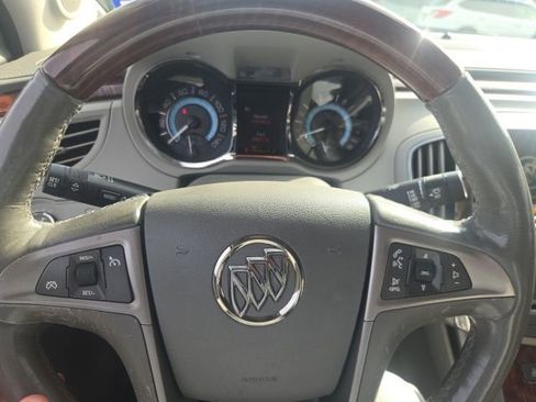 Used 2013 Buick LaCrosse Premium image 9