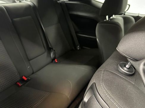 Used 2018 Dodge Challenger R/T Scat Pack w/ Dynamics Package RWD image 29