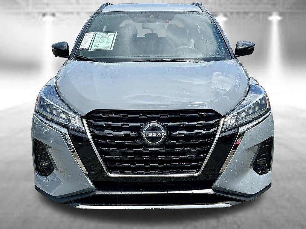 Certified 2024 Nissan Kicks SR w/ SR Premium Package FWD image 2