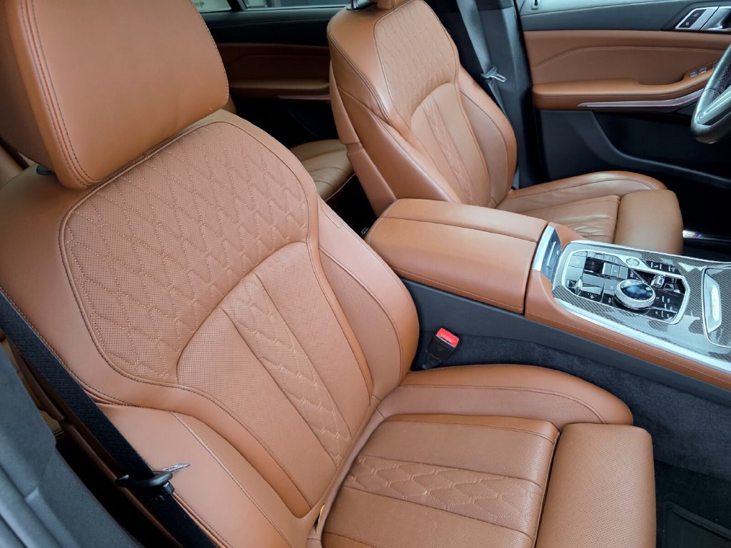 Certified 2024 BMW X7 M60i w/ Executive Package AWD/4WD image 28