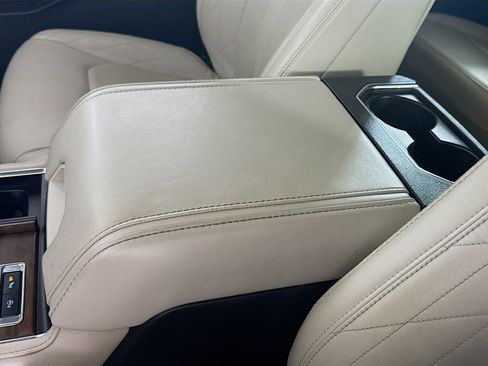 Used 2020 Ford Expedition Max Platinum image 18