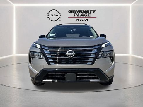 New 2026 Nissan Rogue Platinum image 8