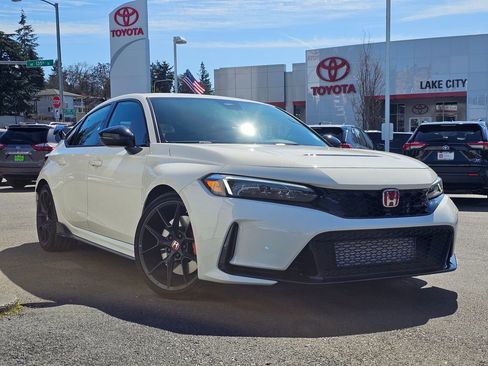 Used 2025 Honda Civic Type R image 1