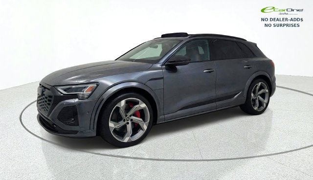 Used 2024 Audi Q8 e-tron Prestige w/ Prestige Package AWD/4WD image 3
