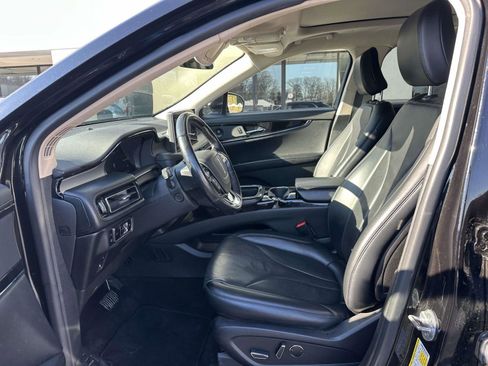 Used 2023 Lincoln Nautilus Reserve w/ Equipment Group 201A image 15