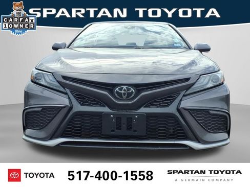 Used 2023 Toyota Camry XSE FWD image 3