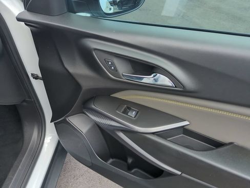 Used 2024 Chevrolet Trax ACTIV w/ Driver Confidence Package FWD image 32