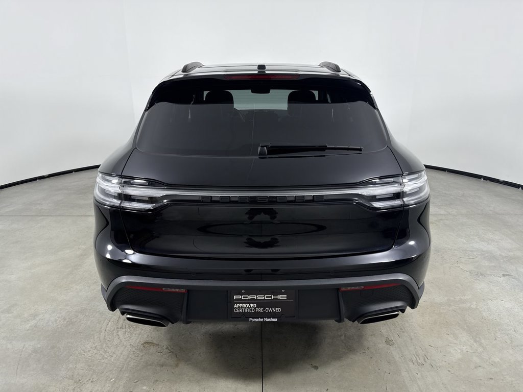 Certified 2023 Porsche Macan AWD/4WD image 6