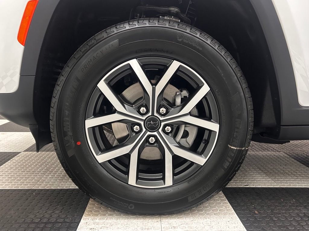 New 2027 Jeep Grand Cherokee Laredo X AWD/4WD image 17