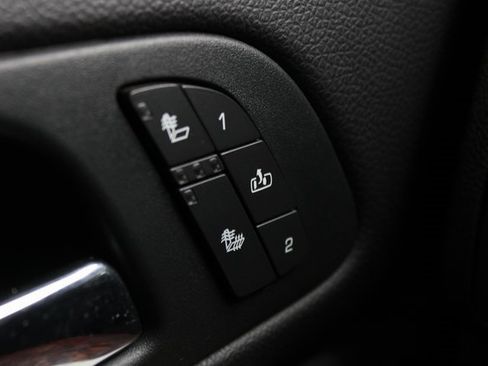 Used 2011 GMC Sierra 2500 SLT w/ Snow Plow Prep Package image 4