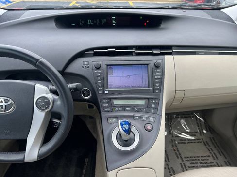 Used 2010 Toyota Prius Four w/ Solar Roof Pkg FWD image 33