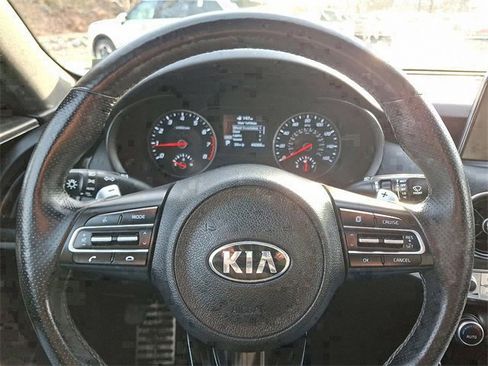 Used 2021 Kia Stinger GT-Line w/ Sun & Sound Package image 19