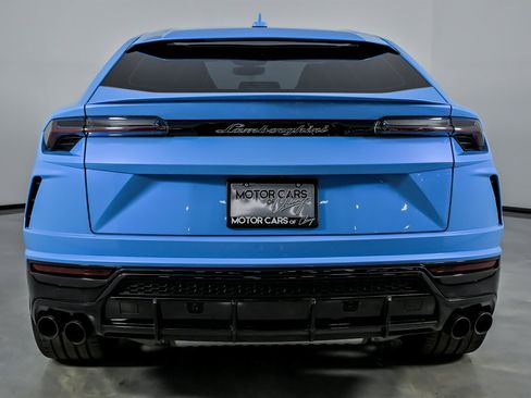 Used 2022 Lamborghini Urus AWD/4WD image 11