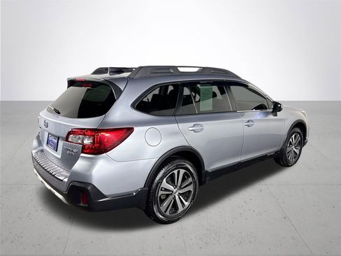 Used 2019 Subaru Outback 3.6R Limited w/ Popular Package #2 image 6