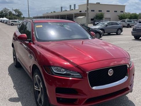 Used 2018 Jaguar F-PACE Prestige image 5