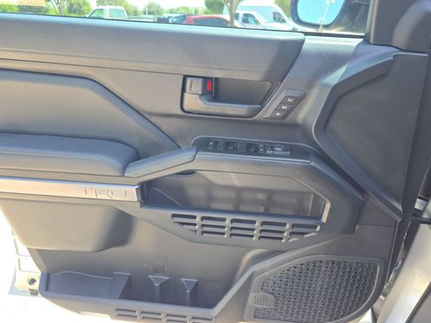 Used 2026 Toyota 4Runner TRD Off-Road Premium AWD/4WD image 24