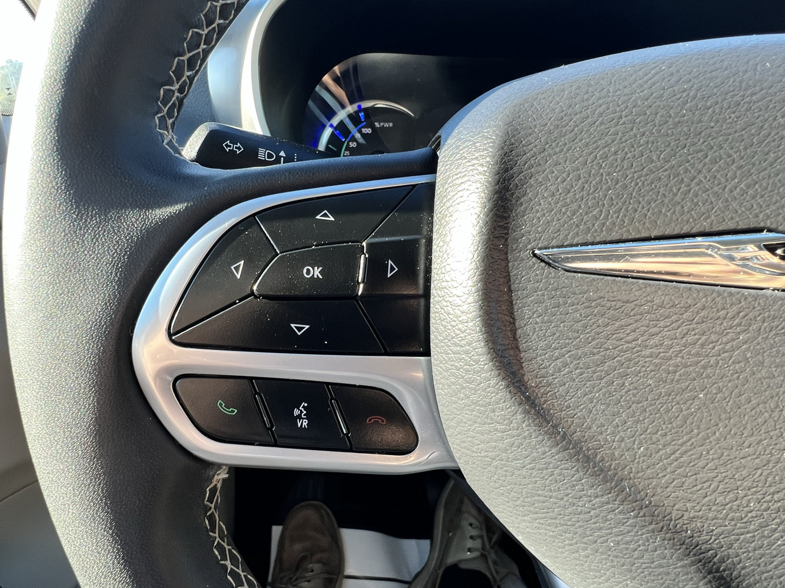 Used 2024 Chrysler Pacifica Limited FWD image 41