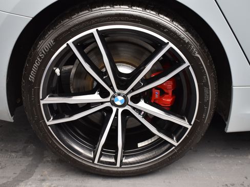 Used 2023 BMW 330i xDrive 330i xDrive w/ M Sport Package image 21